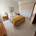 Do Vau-apartamentos Mar Azul Lägenhet *